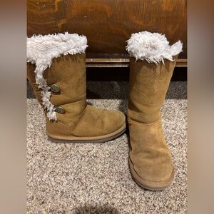 UGG Tan Boots with Cream Lining